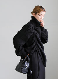 シャーリングデザインタートルニット