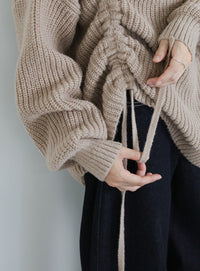 シャーリングデザインタートルニット