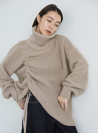 シャーリングデザインタートルニット