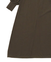 ボリュームスリーブカーブラインカットワンピース