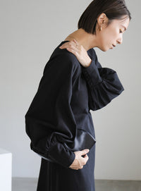 ボリュームスリーブカーブラインカットワンピース