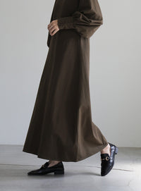 ボリュームスリーブカーブラインカットワンピース