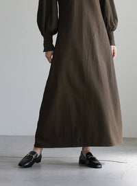 ボリュームスリーブカーブラインカットワンピース