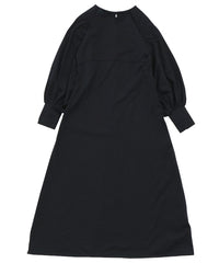 ボリュームスリーブカーブラインカットワンピース