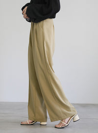 タックストレートパンツ