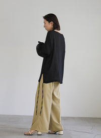 タックストレートパンツ