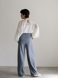 タックストレートパンツ