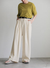 タックストレートパンツ