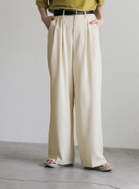 タックストレートパンツ