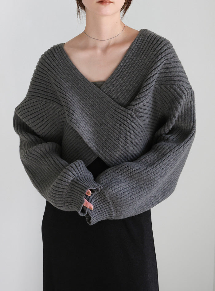 2WAYクロスデザインショートニット