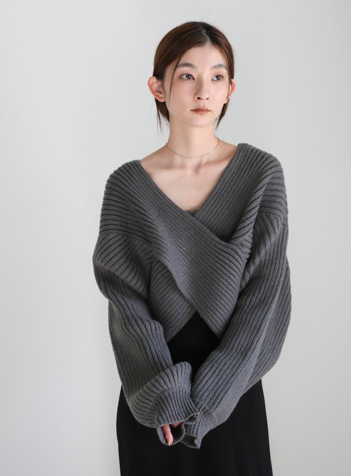 2WAYクロスデザインショートニット