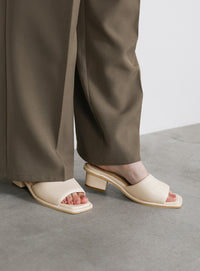 スクエアパテッドサンダル