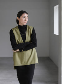 Vネックシンプルベスト