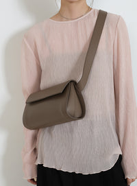 ベルトショルダー横長バッグ