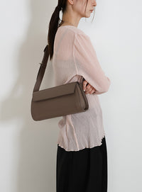 ベルトショルダー横長バッグ