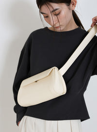 ベルトショルダー横長バッグ