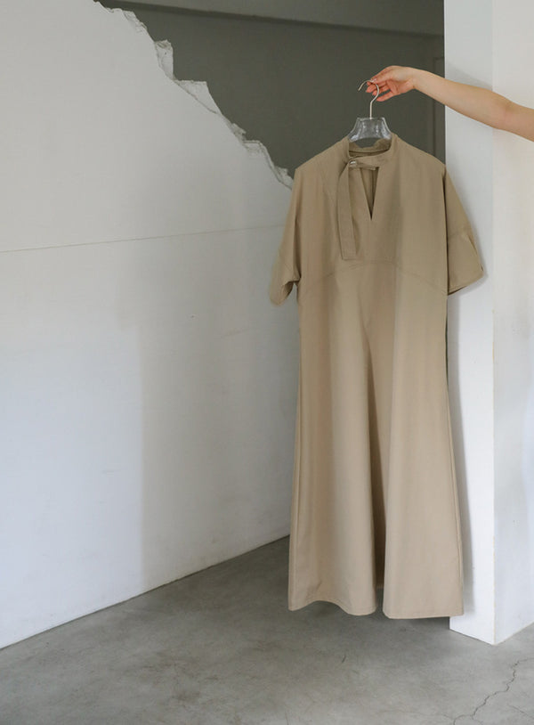 【セレモニー】ベルトカラーランタンスリーブワンピース【SALE】