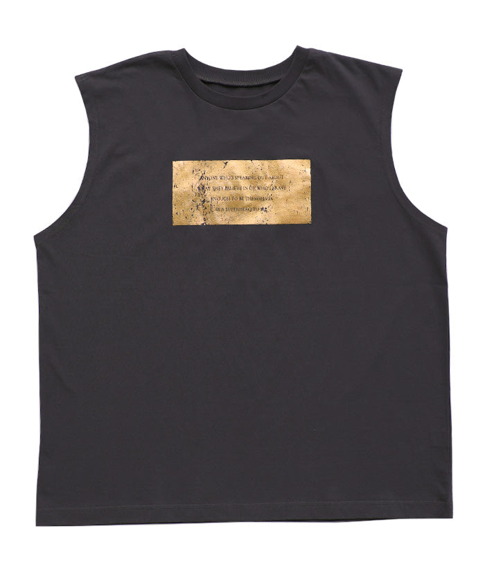 箔プリントノースリーブTシャツ