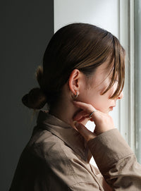 クリアカーブセットイヤリング