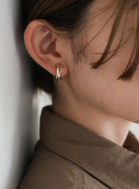 クリアカーブセットイヤリング