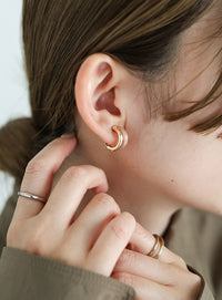 クリアカーブセットイヤリング