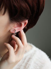 クリアカーブセットイヤリング