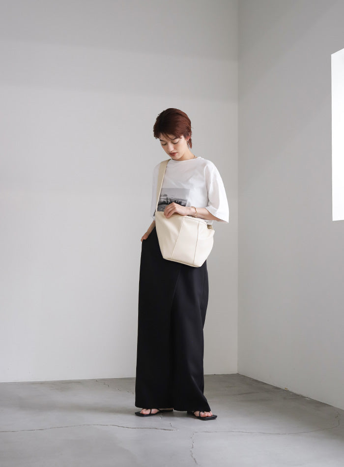 【旧モデルにつき割引歓迎】新品 genLOC®︎ ボディスパ / ホワイト 1台 切替デザインショルダーバッグ – SELECT MOCA