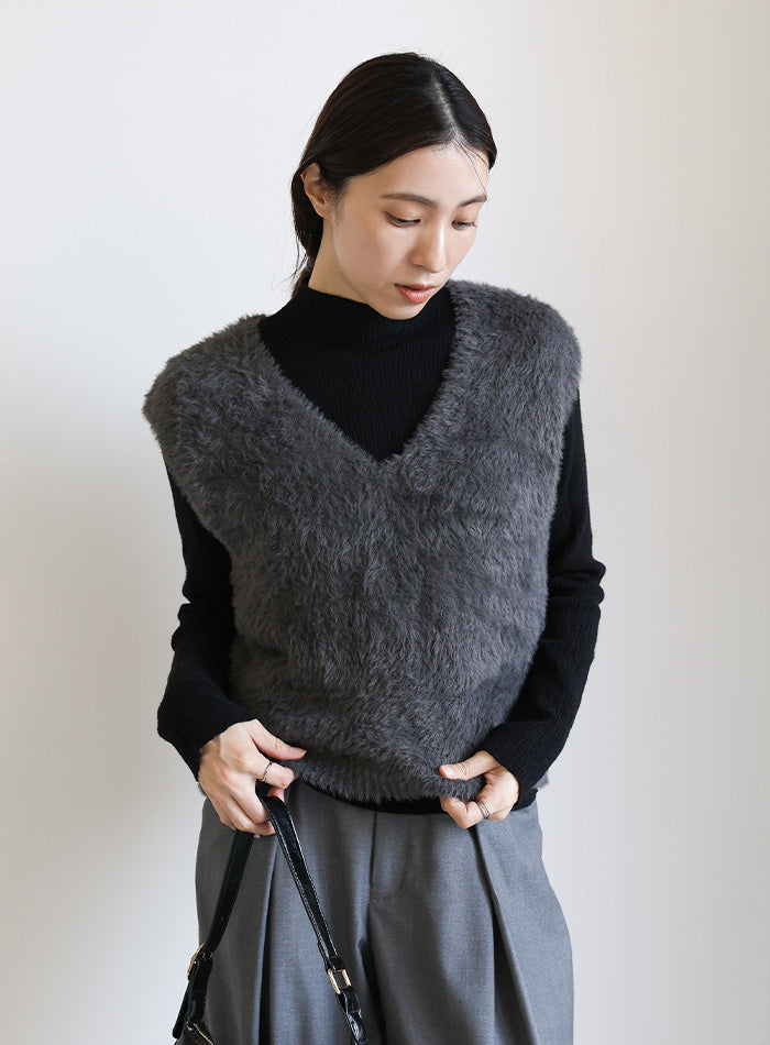 シャギーVネックベスト