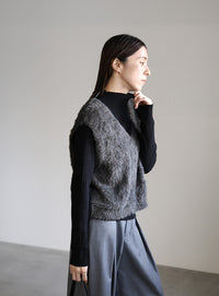 シャギーVネックベスト