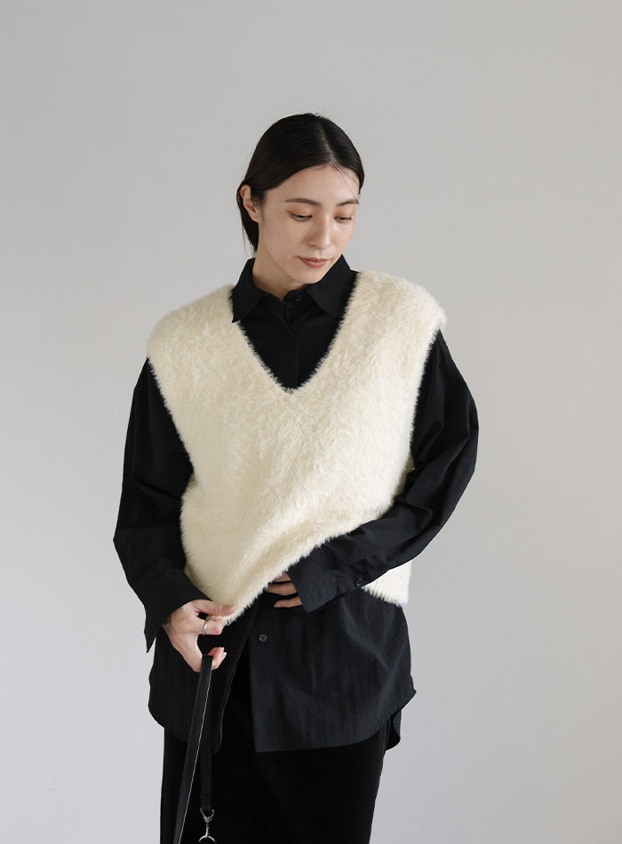 シャギーVネックベスト