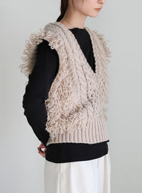 フリンジケーブルニットベスト