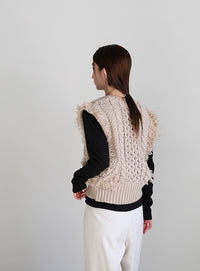 フリンジケーブルニットベスト