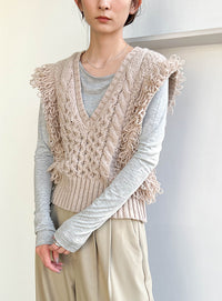 フリンジケーブルニットベスト