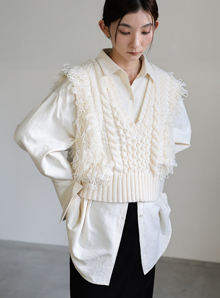 フリンジケーブルニットベスト