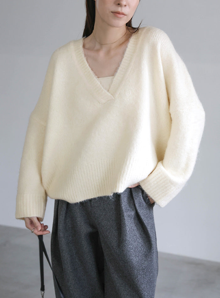 ウール混Vネックトップス