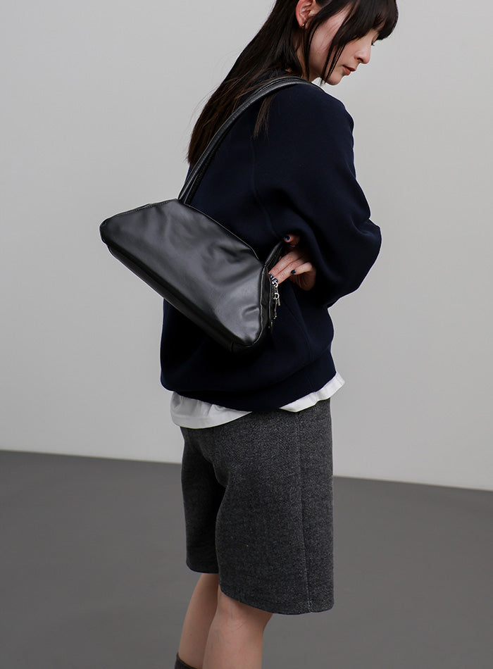 WポケットロングハンドルボストンBAG | AND ON JIONE STORE