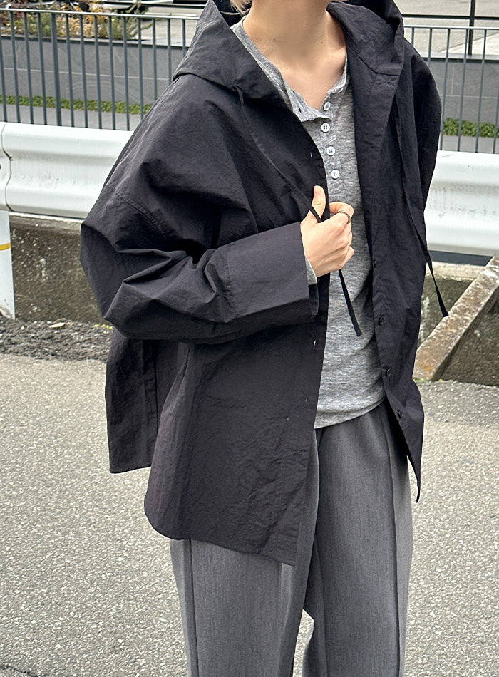 フード付きナイロンシャツ – SELECT MOCA