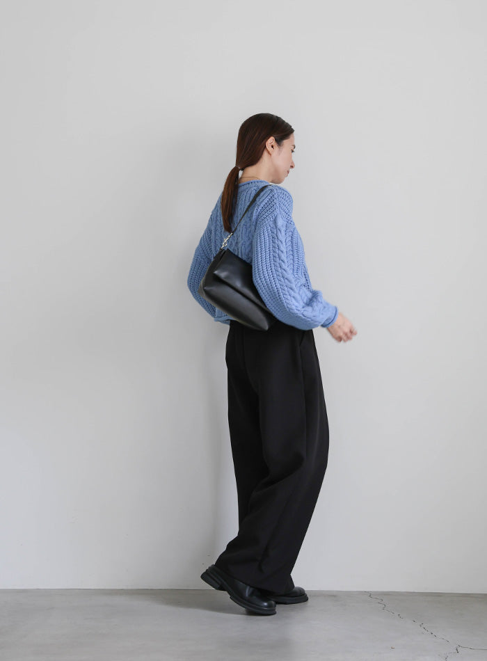 リブロールショートニット