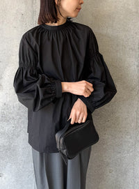 ボリュームギャザースリーブブラウス【by SON】