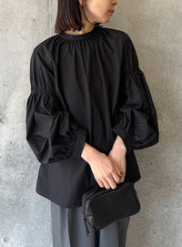 ボリュームギャザースリーブブラウス【by SON】