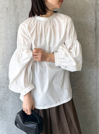 ボリュームギャザースリーブブラウス【by SON】