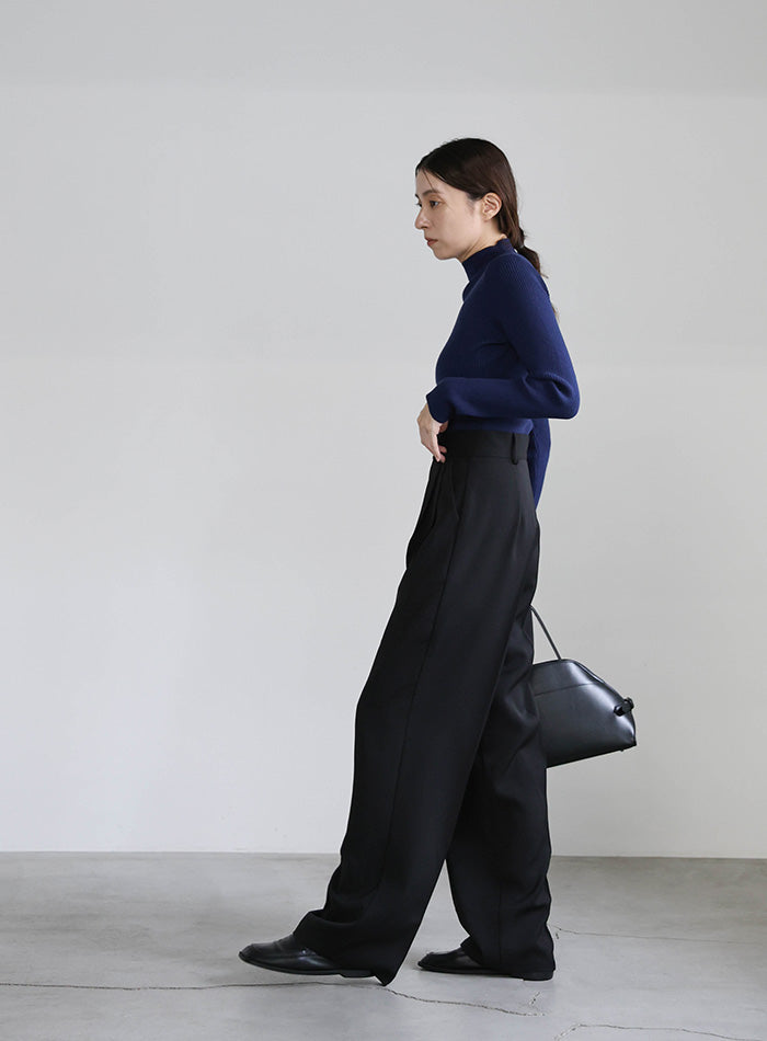 丈長め / ハイウエストセンタープレススラックス