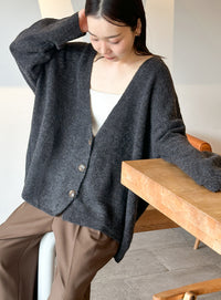 スリーブリンキングVネックカーディガン【by SON】