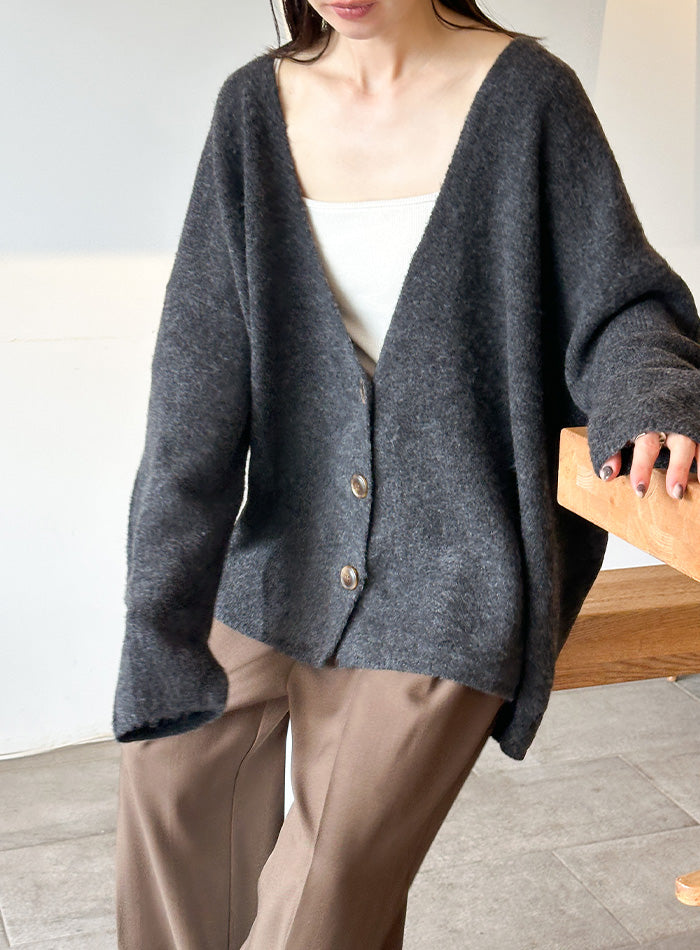 スリーブリンキングVネックカーディガン【by SON】