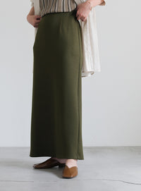 バックスリットストレッチナロースカート