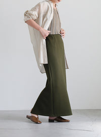 バックスリットストレッチナロースカート