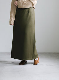 バックスリットストレッチナロースカート