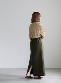 バックスリットストレッチナロースカート