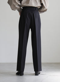 センタープレスストレートスラックス