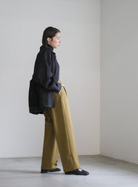 センタープレスストレートスラックス